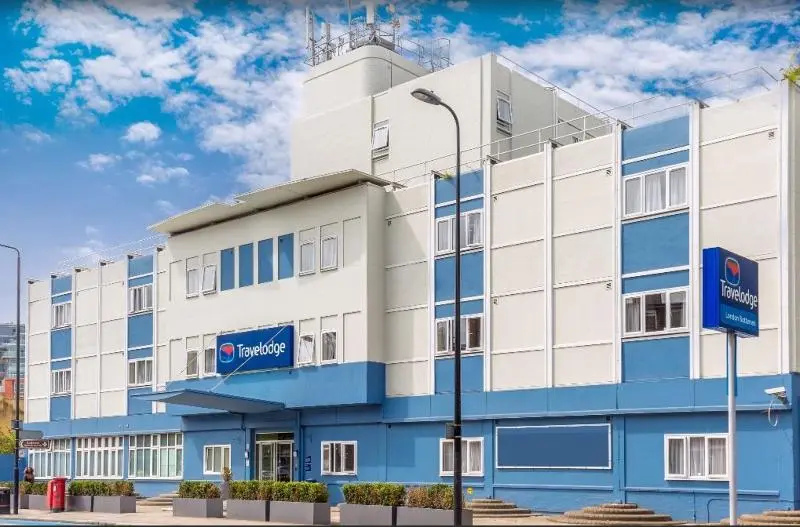 Hotelli Travelodge London Battersea