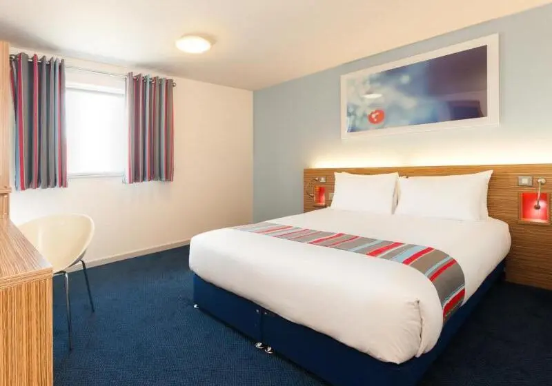 Hotelli Travelodge London Battersea