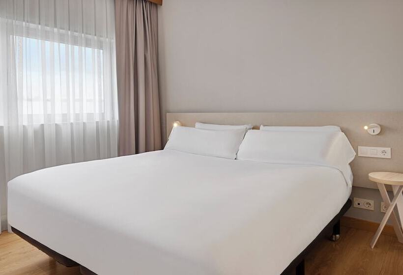 B&B Hotel Logroño Las Cañas