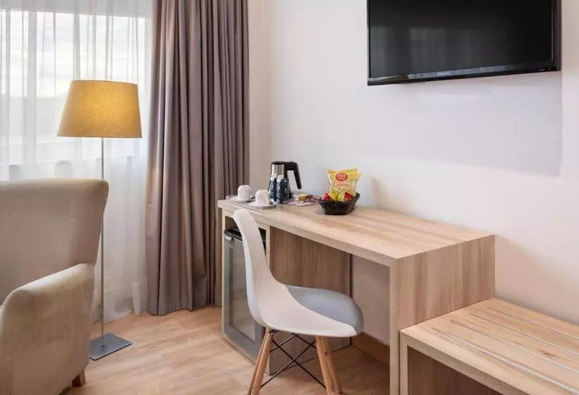 B&B Hotel Logroño Las Cañas