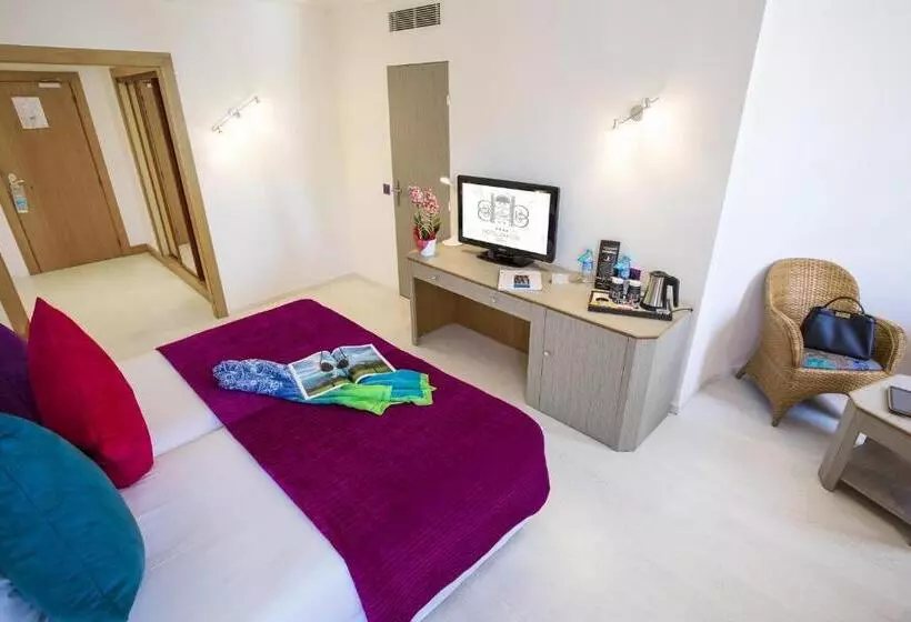 Отель Cristal Hôtel & Spa