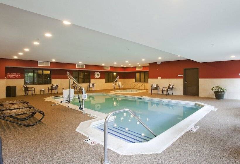 호텔 Holiday Inn Express & Suites Chicago Deerfield Lincolnshire, An Ihg