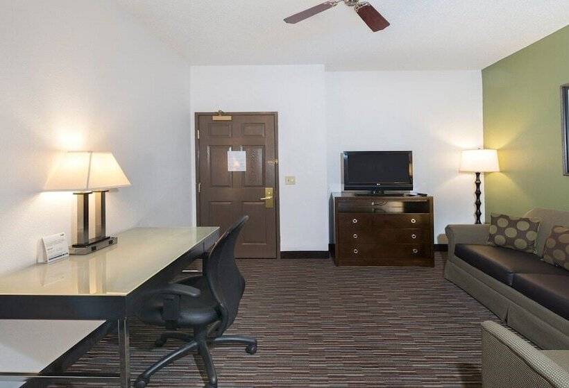 호텔 Holiday Inn Express & Suites Chicago Deerfield Lincolnshire, An Ihg