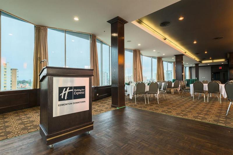 فندق Holiday Inn Express Edmonton Downtown, An Ihg
