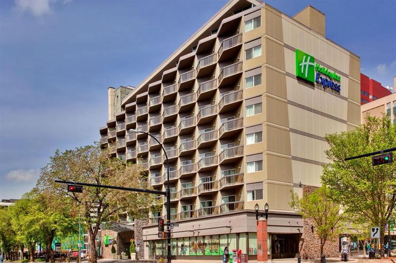 فندق Holiday Inn Express Edmonton Downtown, An Ihg
