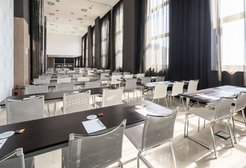 Отель Ilunion Aqua 3