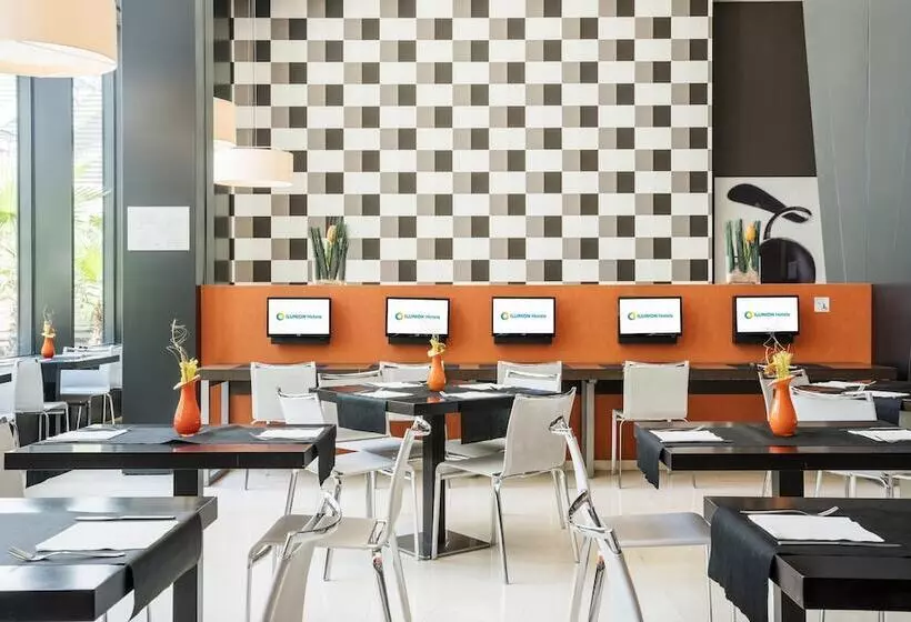 Отель Ilunion Aqua 3