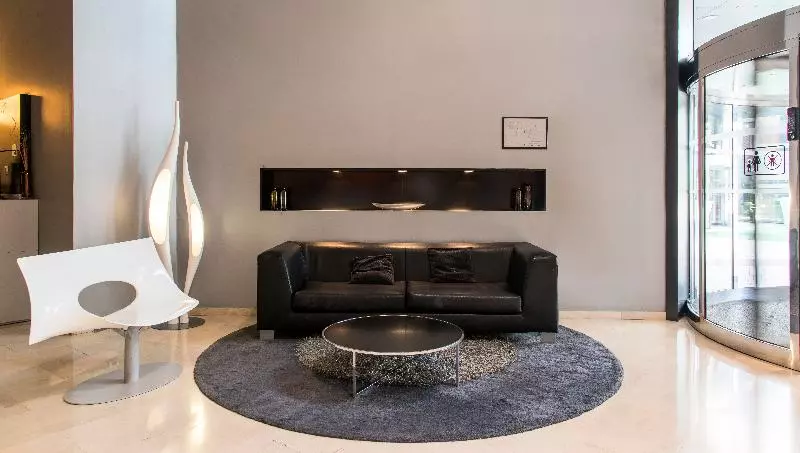 Отель Ilunion Aqua 3