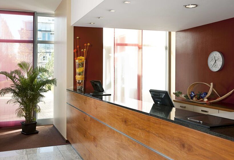 فندق NH München Ost Conference Center