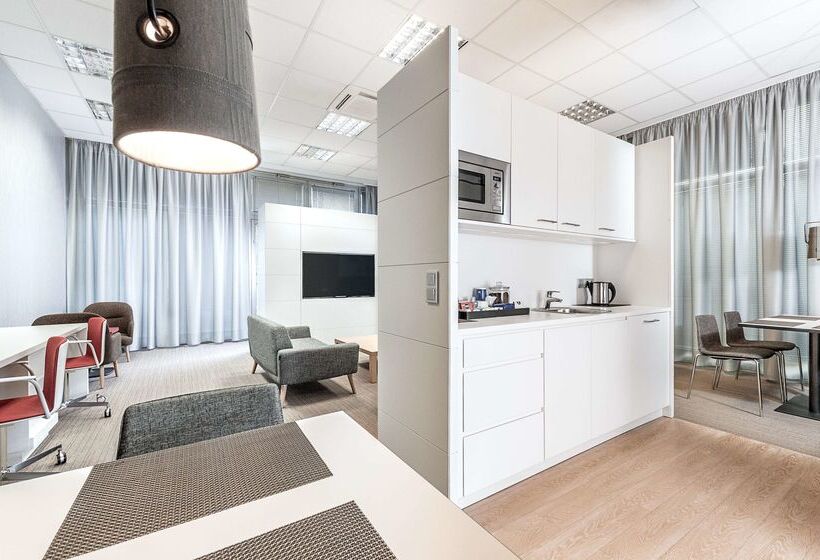 فندق NH München Ost Conference Center