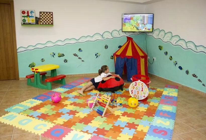 ホテル Oasis Atalaya