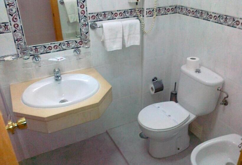 هتل Real Caparica