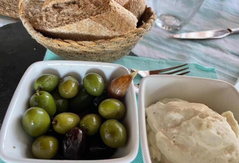 هتل Retreat Finca Son Manera