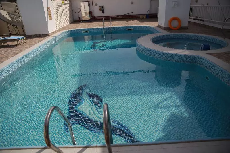 Отель Versailles By Vieras