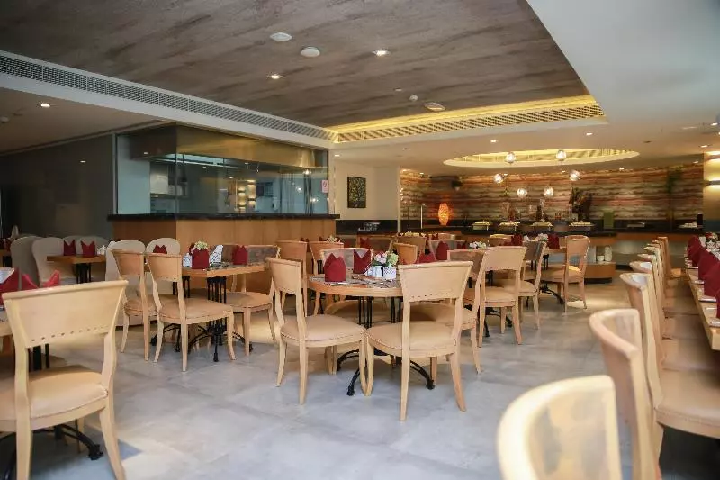 Отель Versailles By Vieras