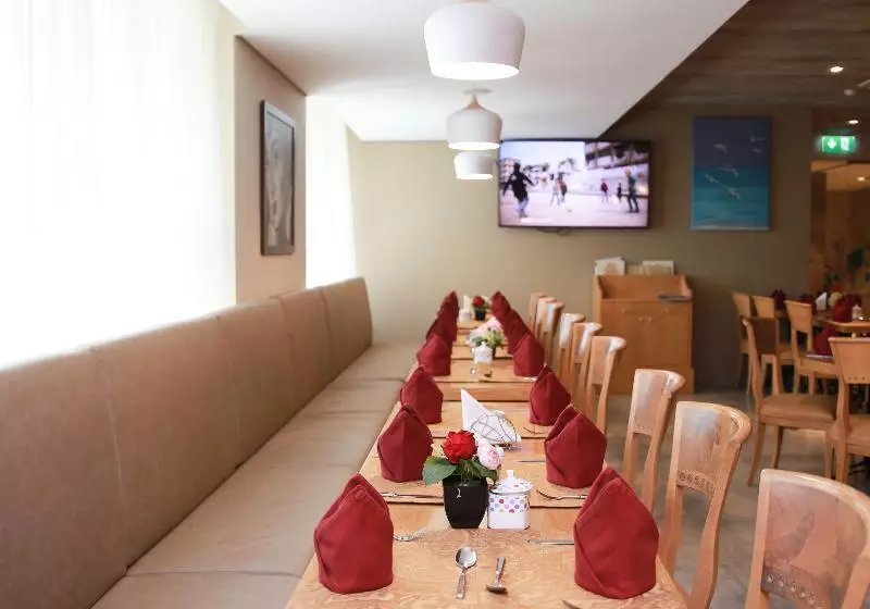 Отель Versailles By Vieras