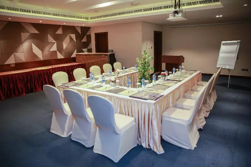 Отель Versailles By Vieras