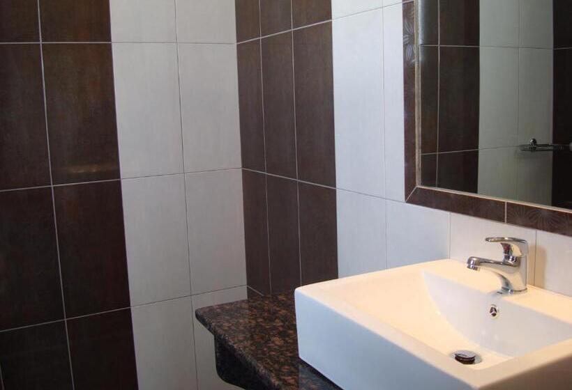 Elena Studios & Suites