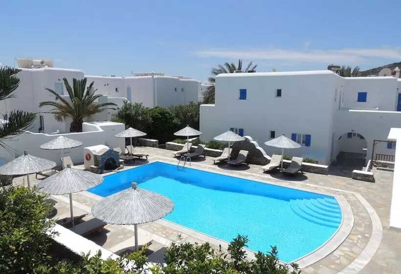 Elena Studios & Suites