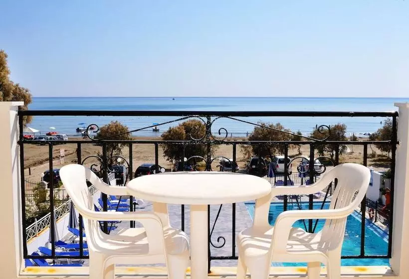 酒店 Andreolas Beach