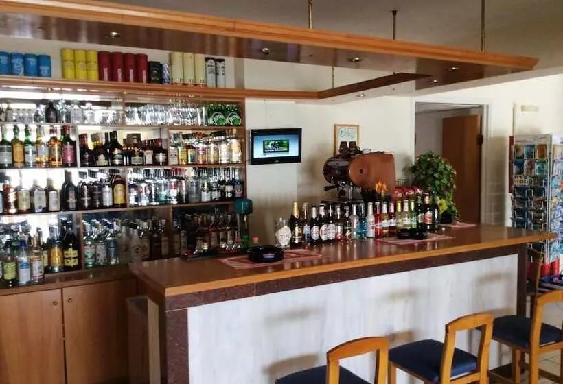 酒店 Andreolas Beach