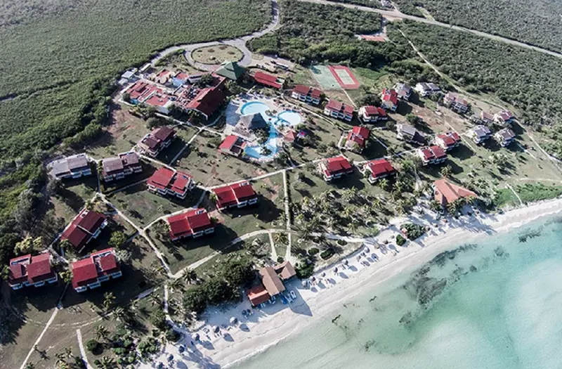 هتل Brisas Covarrubias