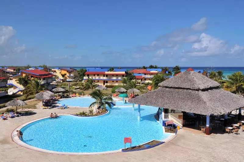 هتل Brisas Covarrubias