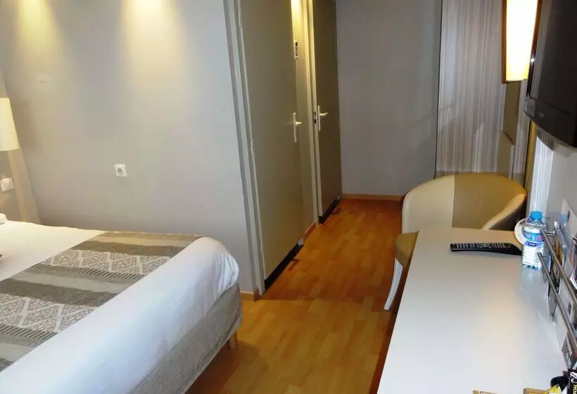 ホテル Kyriad Toulouse Sud  Roques