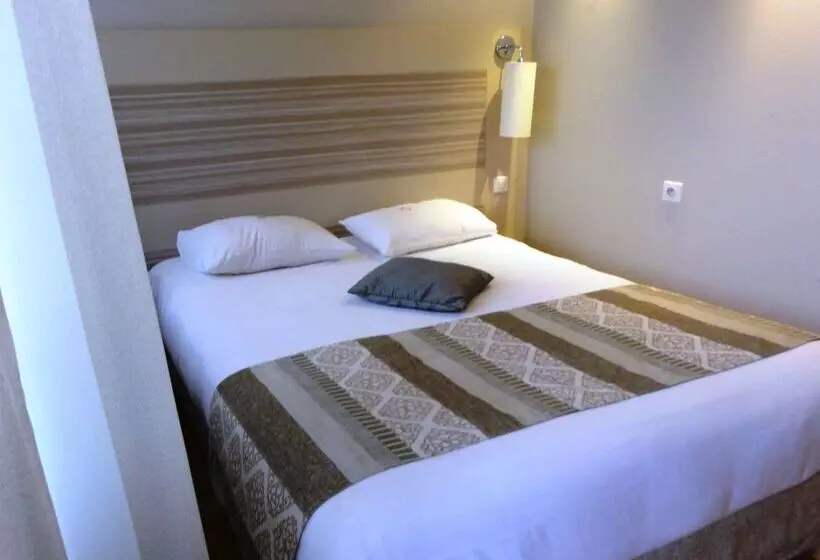 ホテル Kyriad Toulouse Sud  Roques