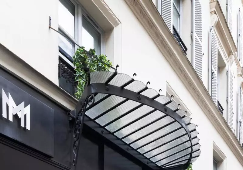 Отель Maxim Opera