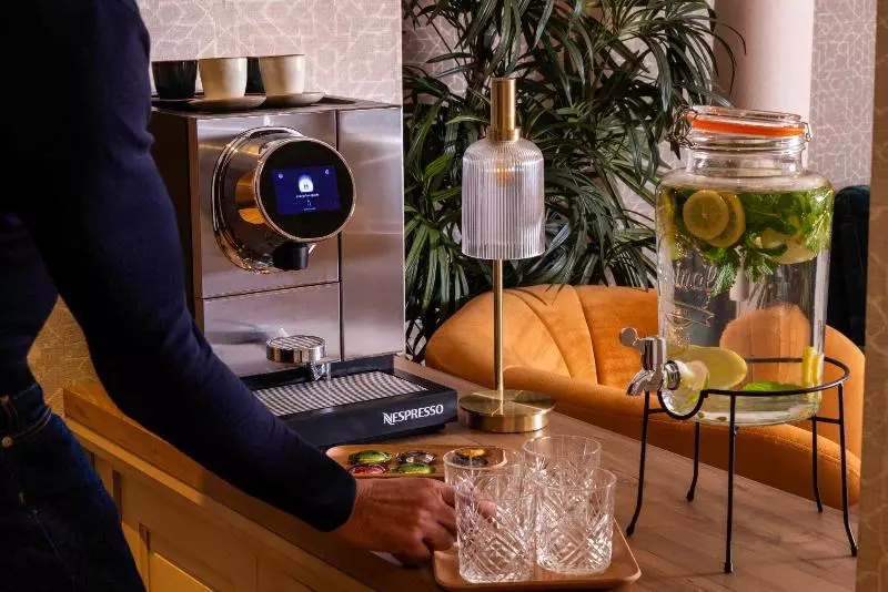 Отель Maxim Opera