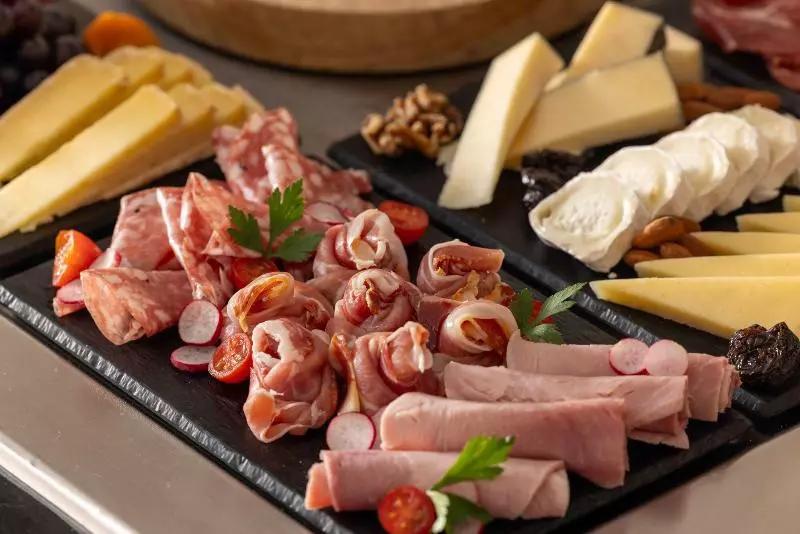 Отель Maxim Opera