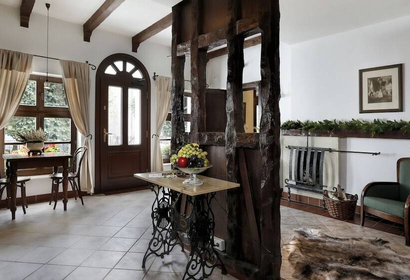 Отель Oliwa Park Residence