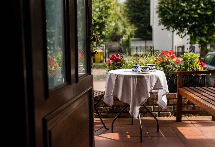 Отель Oliwa Park Residence