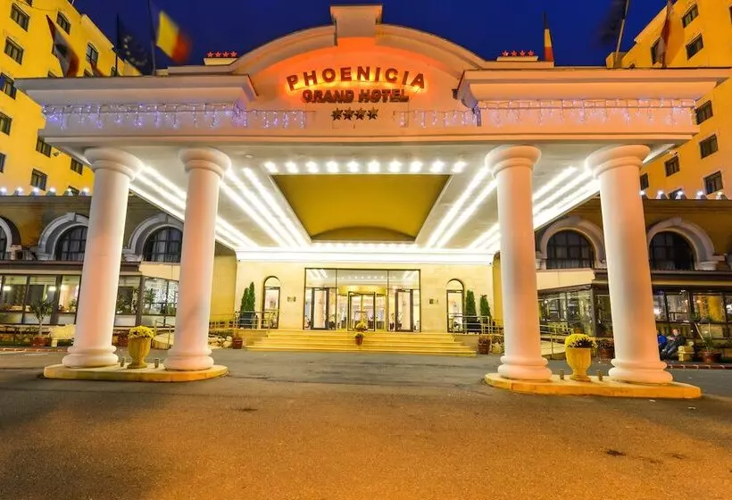 هتل Phoenicia Grand