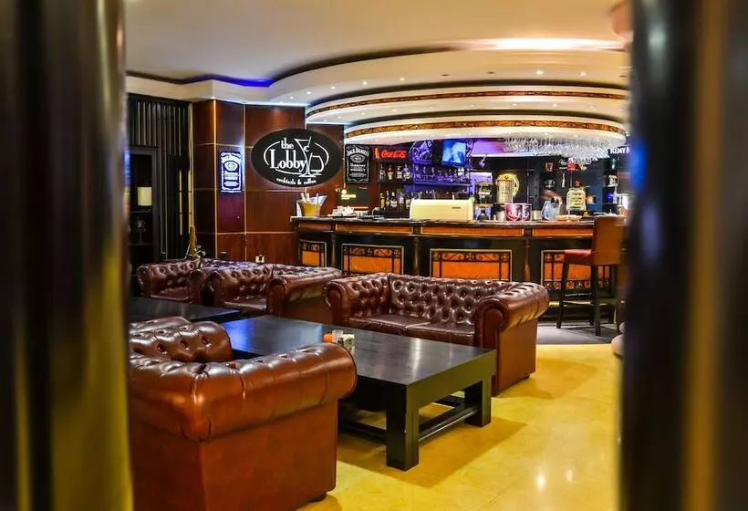 هتل Phoenicia Grand