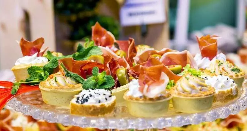 هتل Phoenicia Grand