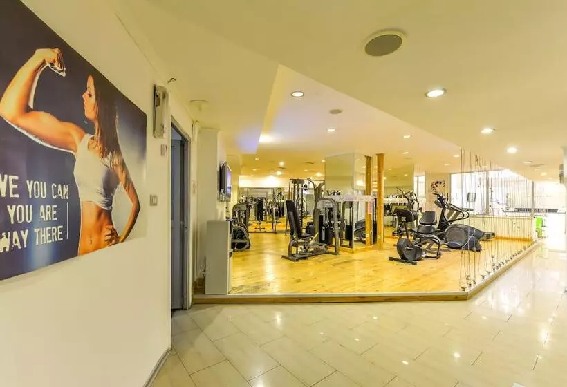 هتل Phoenicia Grand