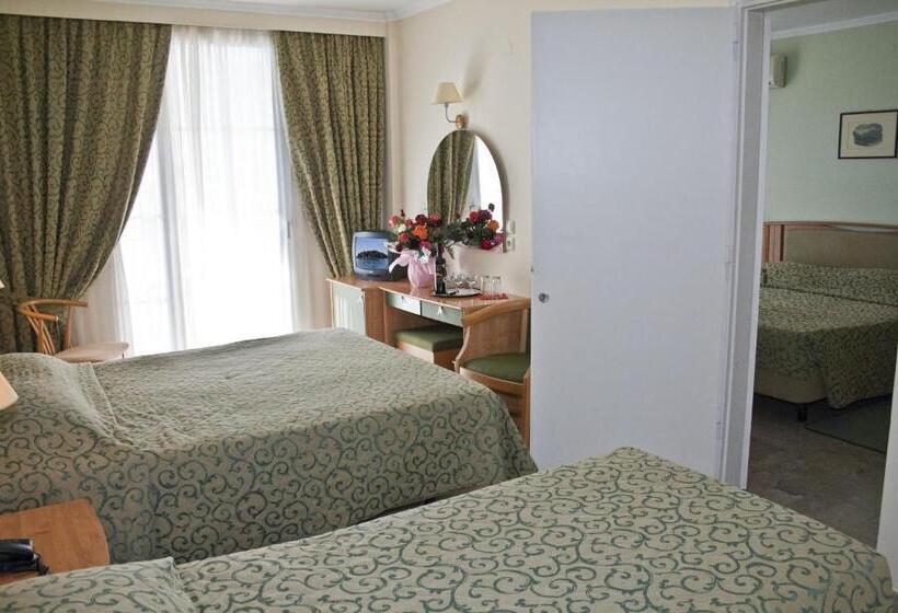 בית מלון כפרי Tolon Holidays