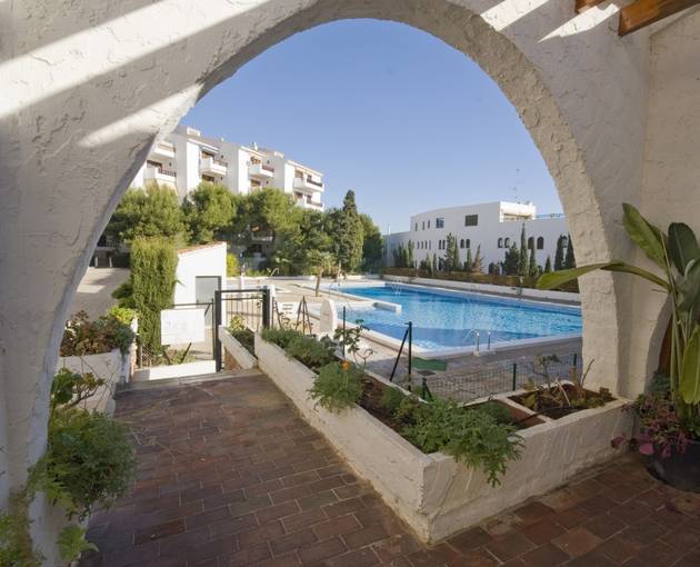 Apartamentos Arcos de Las Fuentes 3000