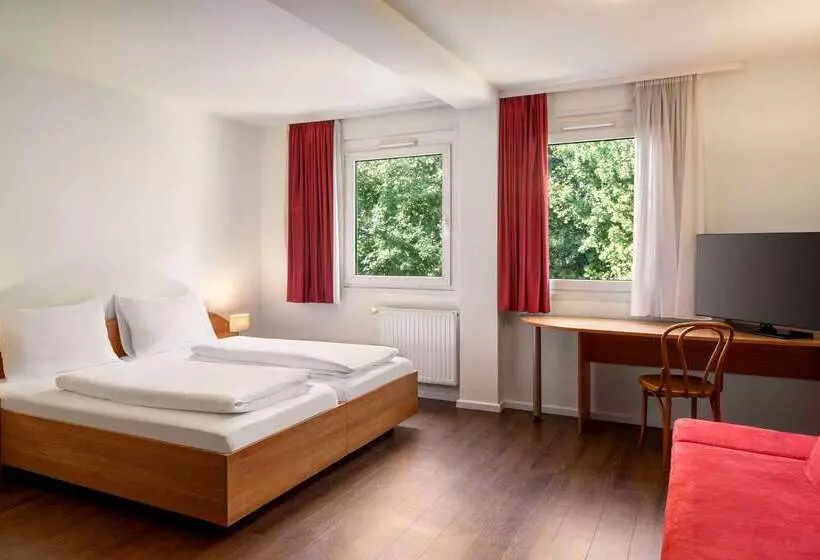 ホテル Amedia Express Sattledt, Trademark Collection By Wyndham