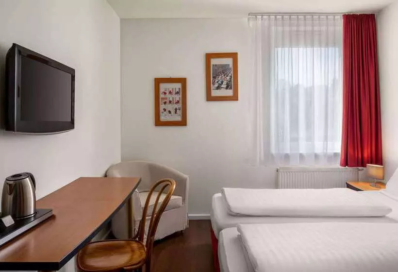 ホテル Amedia Express Sattledt, Trademark Collection By Wyndham