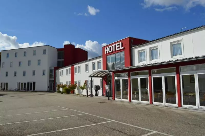 ホテル Amedia Express Sattledt, Trademark Collection By Wyndham