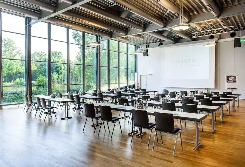 Atlantic Hotel Universum