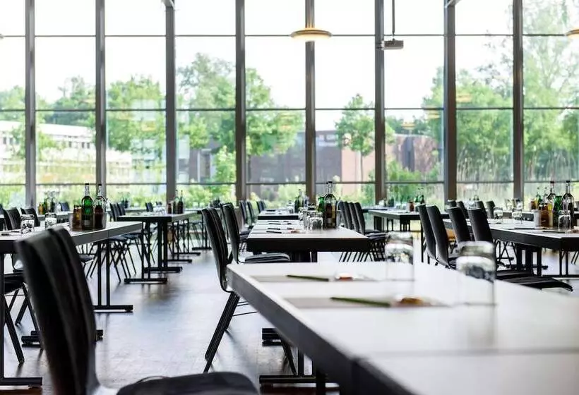 Atlantic Hotel Universum