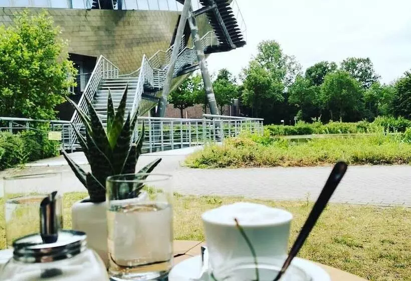 Atlantic Hotel Universum