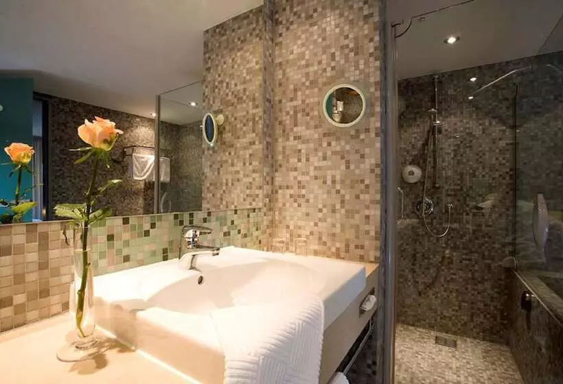 Atlantic Hotel Universum