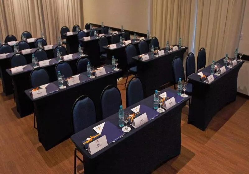 هتل Blue Tree Towers Batel Curitiba