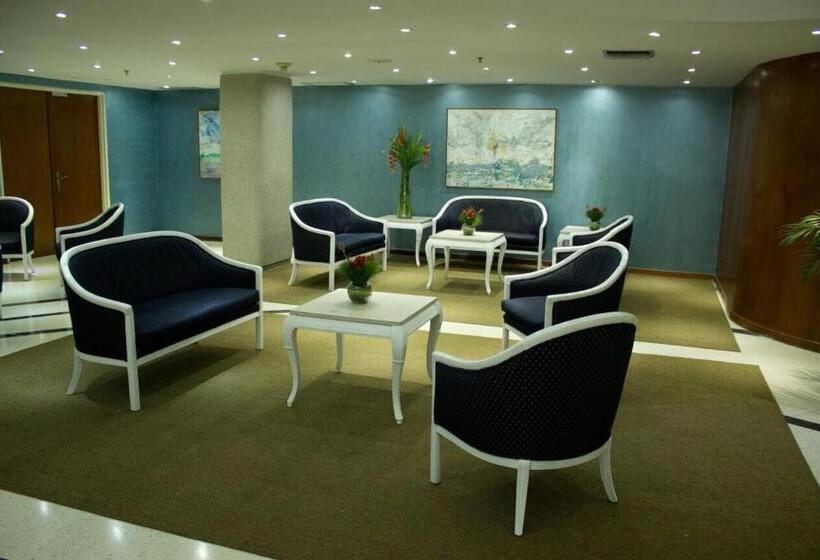 هتل Chacao Cumberland