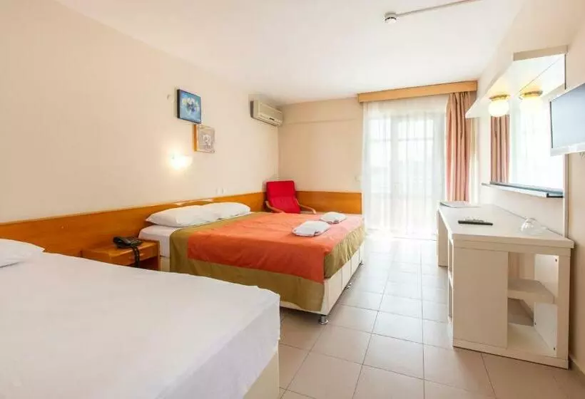 ホテル Golden Gate